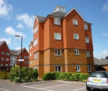 Tower Close, East Grinstead, RH19 - Photo 2