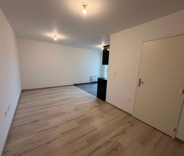 Location Appartement 1 pièce 30m² - Photo 2