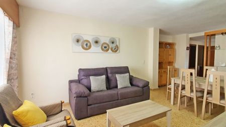 Apartamento de alquiler en Passeig Marítim de Neptú, Playa de Gandia - Photo 2