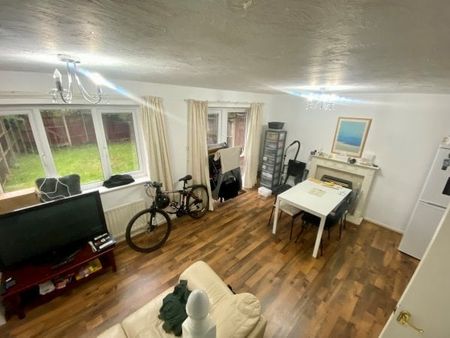 **£153 pppw** 3 bed Heron Drive, Lenton, Property for rent - Photo 4