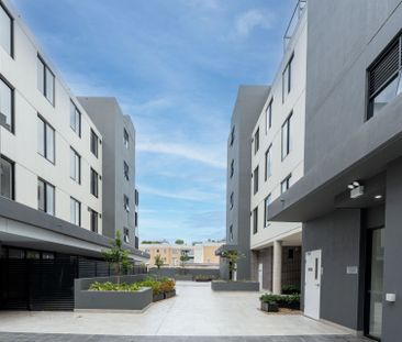 BRAND NEW ONE BEDROOM APARTMENT - Photo 3