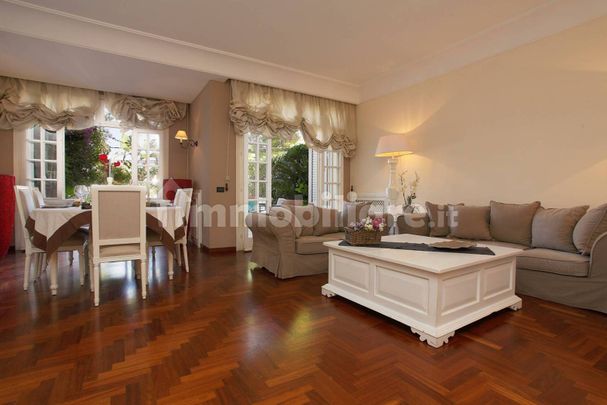 Villa bifamiliare via Margherito da Brindisi 1A, Addaura, Palermo - Foto 1