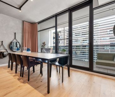 Oversized Luxury Apartment In Fitzroy North - Photo 5