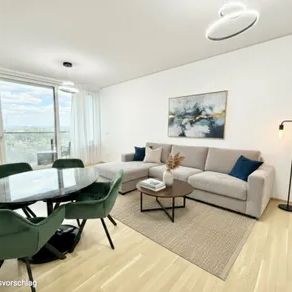 Exklusives Wohnen mit Panorama über Wien: Neuwertige 2-Zimmer-Wohnung mit Balkon in der 15. Etage - Photo 1