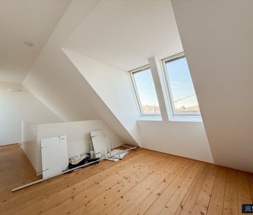 CHARMANTE DACHGESCHOSS MAISONETTE - HELLE 2,5-ZIMMER-WOHNUNG MIT GA... - Foto 4