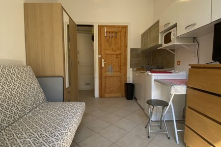 LOCATION ETUDIANT - MENTON PLEIN CENTRE - STUDETTE MEUBLEE - Photo 2