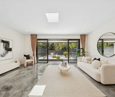 Stylish & Spacious Contemporary Townhouse in Prime Denistone Location - Photo 2