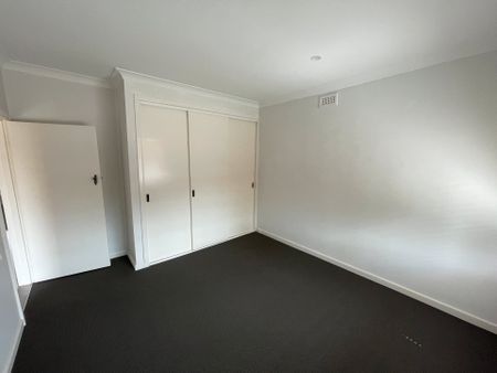 9 Jacobs Street, Belmont - Photo 3