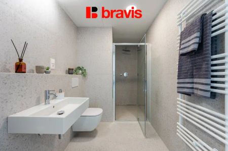 Pronájem bytu 2+kk, rezidence „INSADY“ na ul. Nové sady, relaxační zahrada, novostavba, chytrá domácnost, rekuperace, klimatizace, lodžie, sklep - Fotografie 3