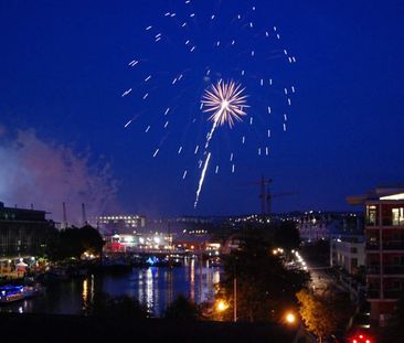 1 Bed Flat, Steamship House, BS1 - Photo 3