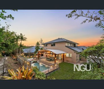 12 Diorama Court, Eatons Hill, Qld 4037 - Photo 2