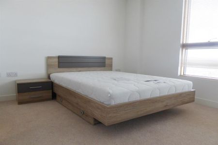 2 bedroom apartment to rent - Photo 2