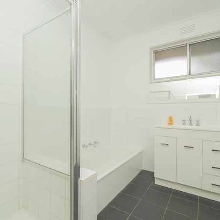 A family-focused lifestyle Zoned in Box Hill High School - Photo 4