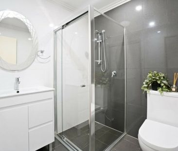 Well Presented 4 Bedroom Townhouse Close to Blacktown CBD! - Photo 4