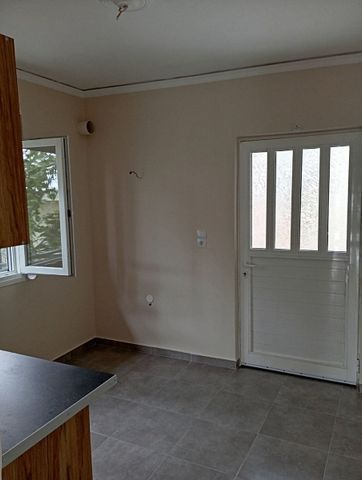 Μονοκατοικία για ενοικίαση Στενό (Σαλαμίνα) - Photo 2