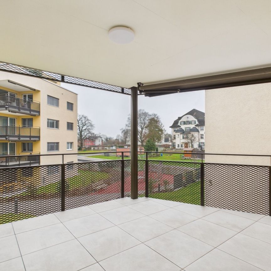 Modern 2.5-room apartment with balcony in Altstätten - Foto 1