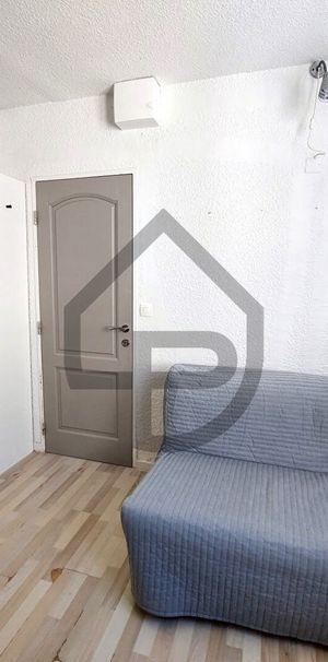 STUDIO MEUBLE DE 12 M² - Photo 1
