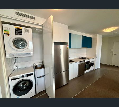 17/AW Village Boulevard, Southport, Qld 4215 - Photo 3