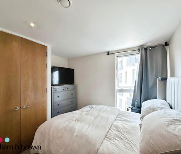 Burgess Springs, Chelmsford - Photo 3