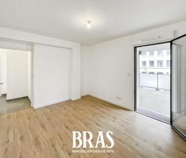 Location Appartement 3 pièces 65m² ST NAZAIRE 44600 - Photo 2