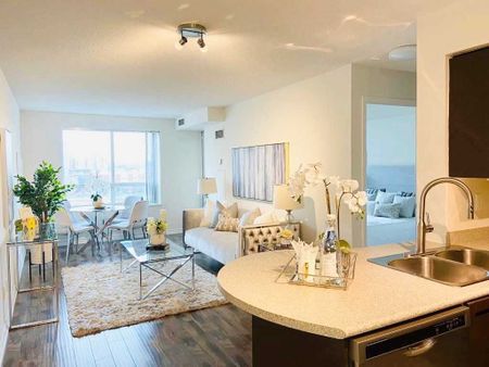 For Lease - 23 Oneida Crescent Unit# 713, Richmond Hill, Ontario - Photo 3