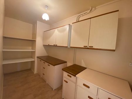 Location Appartement 4 pièces 80m² ANGOULEME 16000 - Photo 3