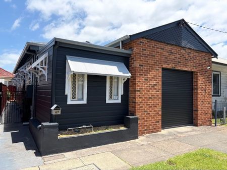 49 Nile Street, Mayfield NSW 2304 - House For Rent | Domain - Photo 3