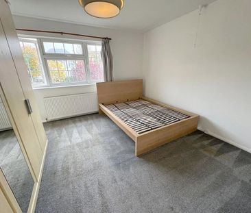 2 bedroom end of terrace house to rent - Photo 4