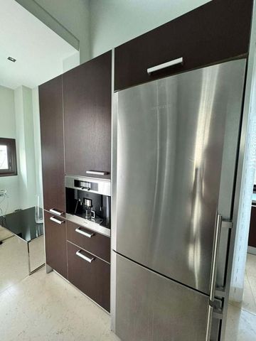 Luxury penthouse for rent in Málaga, Spain - Photo 3