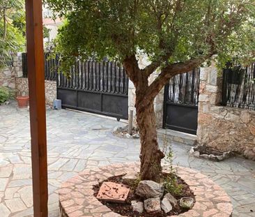 Ενοικίαση κατοικίας, 210 τ.μ., Καματερό, 1.300 € - Photo 1