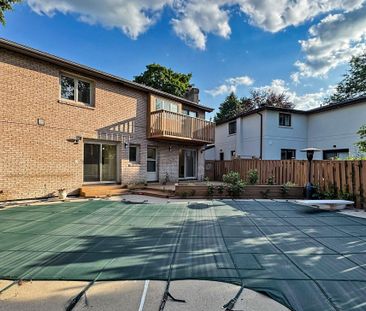 For Lease - 8 Elliotwood Court, Toronto, Ontario - Photo 1