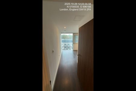 2 Bed Flat, Britannia Point, SW19 - Photo 5