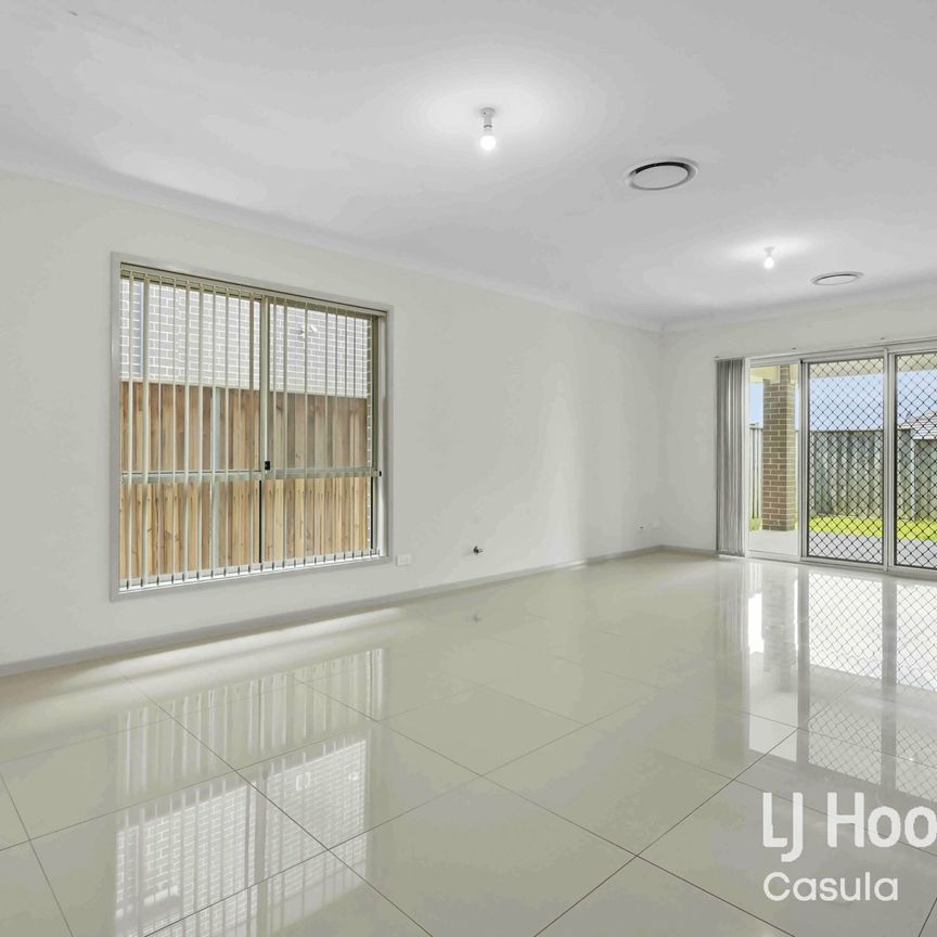 Large Family Home - Photo 1