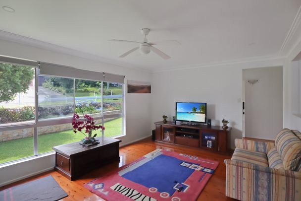 Central Coffs Harbour Home - Photo 1