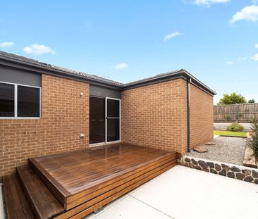 12 Caspar Pl, Maddingley VIC 3340 - Photo 3