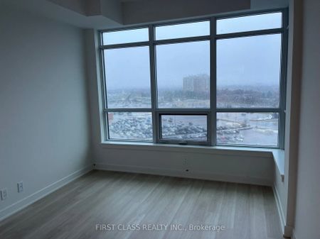 50 Upper Mall Way #1009 - Photo 2