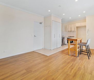 TWO BEDROOM, TWO BATHROOM UNFURNISHED UNIT IN THE HEART OF PALM BEACH - Photo 3