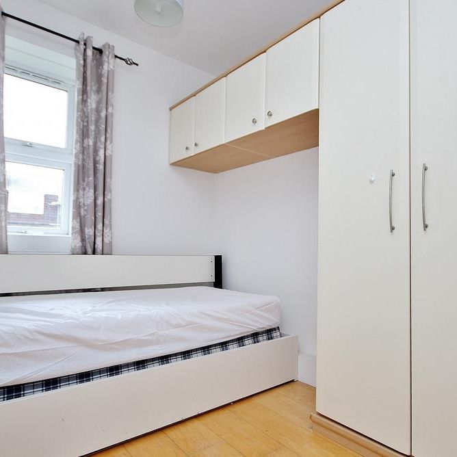 3 bedroom apartment to rent - Photo 1