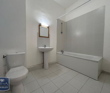 Location Appartement 2 pièces 49m² CAMBRAI 59400 - Photo 2