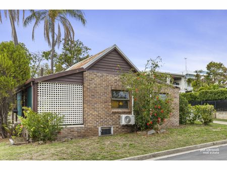 226 Denham Street, The Range - Photo 4