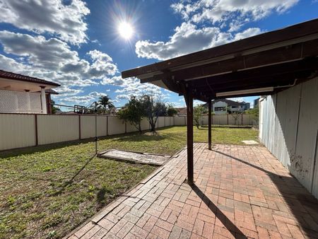 Comfortable family home - Photo 2