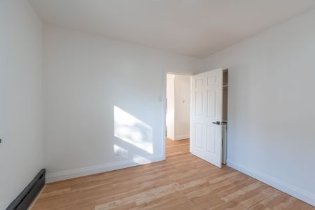 For Lease - 122 Victoria Avenue Unit# 8, Hamilton, Ontario - Photo 2