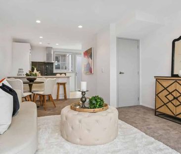 Low-Maintenance 2 Bedroom House in the Heart o... - Photo 2
