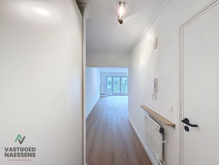 GERENOVEERDE STUDIO MET ZIJDELINGS ZEEZICHT - Photo 4