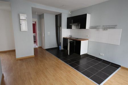 À LOUER – T2 de 40 m², Rue Sainte-Catherine, Vieux-Lille réf 17-001 - Photo 3