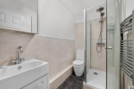 2 bedroom flat to rent - Photo 5