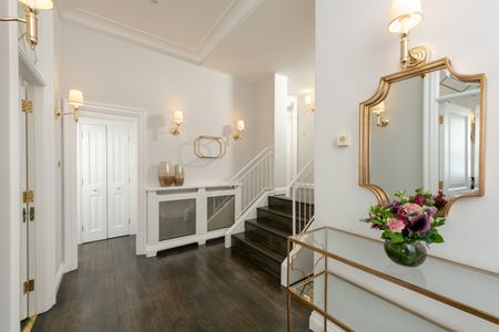 4 bed flat to rent - Photo 2