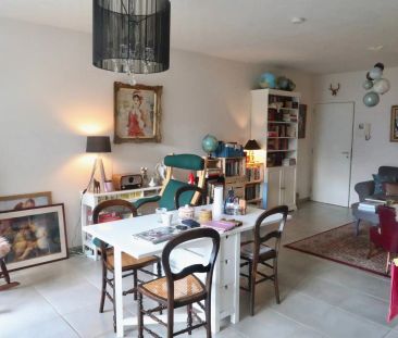 Prachtig twee-slaapkamerappartement met parking en terras. - Photo 3