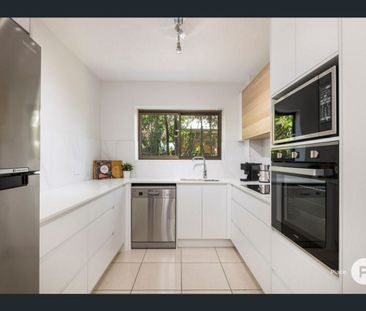 Spacious Fully Furnished One-Bedroom Apartment in the Heart of Kang... - Photo 5