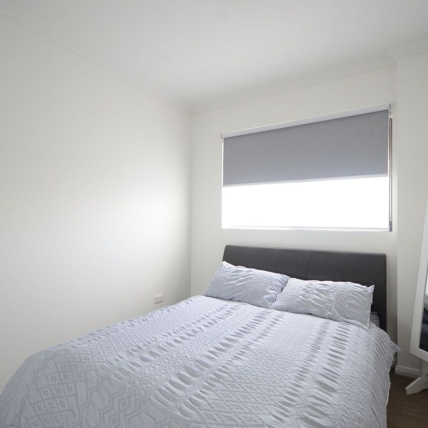 Immaculate 2 Bedroom Apartment - Photo 1